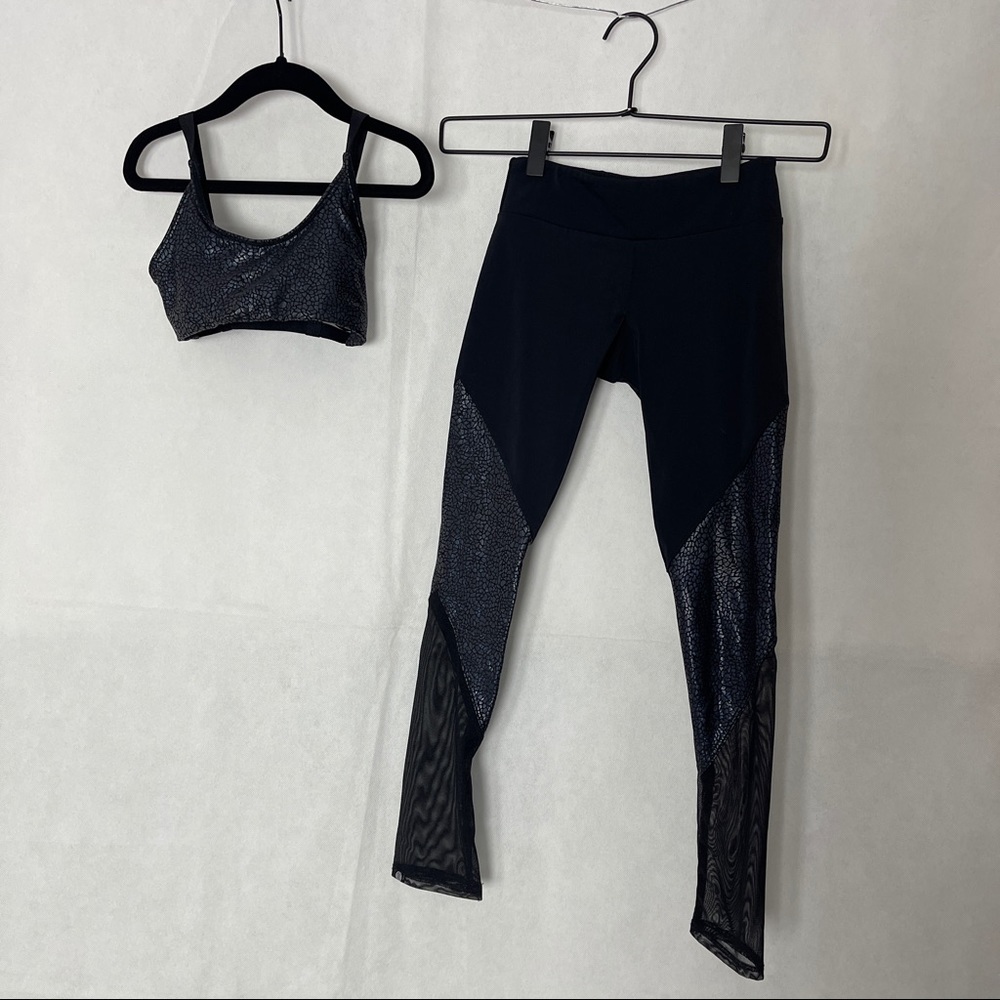 Onzie Youth Black Snake skin Yoga Set 3T